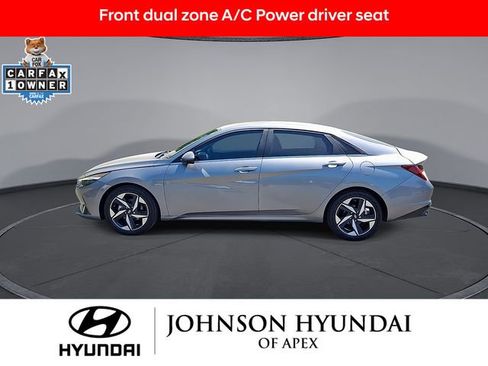 Certified 2023 Hyundai Elantra Limited FWD image 5