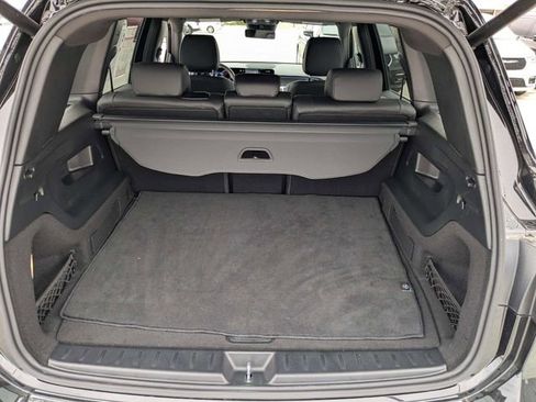 Used 2025 Mercedes-Benz GLB 250 image 12