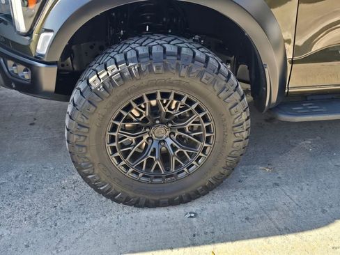 Used 2025 Ford F150 Raptor image 28