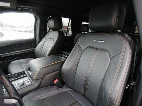Used 2023 Ford Expedition Max Platinum image 8