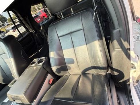 Used 2017 Ford Expedition Limited w/ Equipment Group 301A RWD image 25