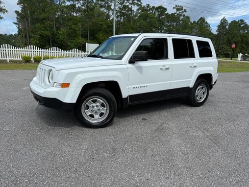 Used 2016 Jeep Patriot Sport w/ Power Value Group image 30