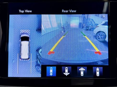 Used 2017 Chrysler Pacifica Limited w/ Advanced Safetytec Group image 15