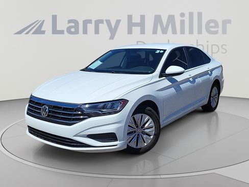 Used 2019 Volkswagen Jetta FWD image 1