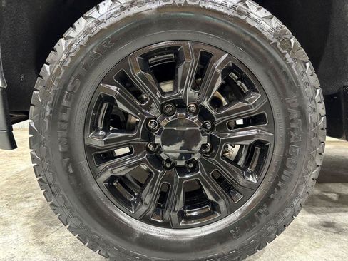 Used 2020 Chevrolet Silverado 2500 LT w/ Convenience Package AWD/4WD image 26