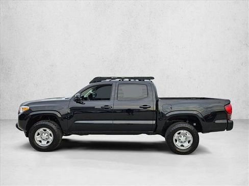 Used 2022 Toyota Tacoma SR w/ SR Convenience Package RWD image 9