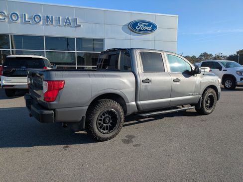Used 2019 Nissan Titan S w/ S Utility Package image 3