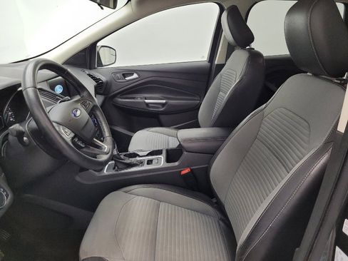 Used 2018 Ford Escape SE w/ SE Sport Appearance Package image 17