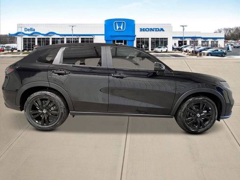 New 2026 Honda HR-V Sport image 2