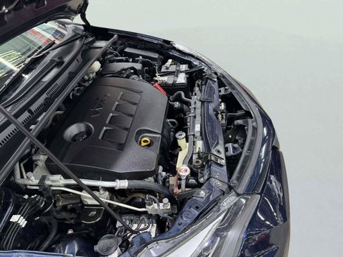 Used 2018 Toyota Corolla SE FWD image 19