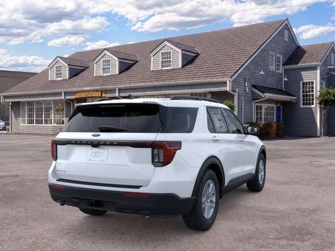 Used 2026 Ford Explorer Active RWD image 8