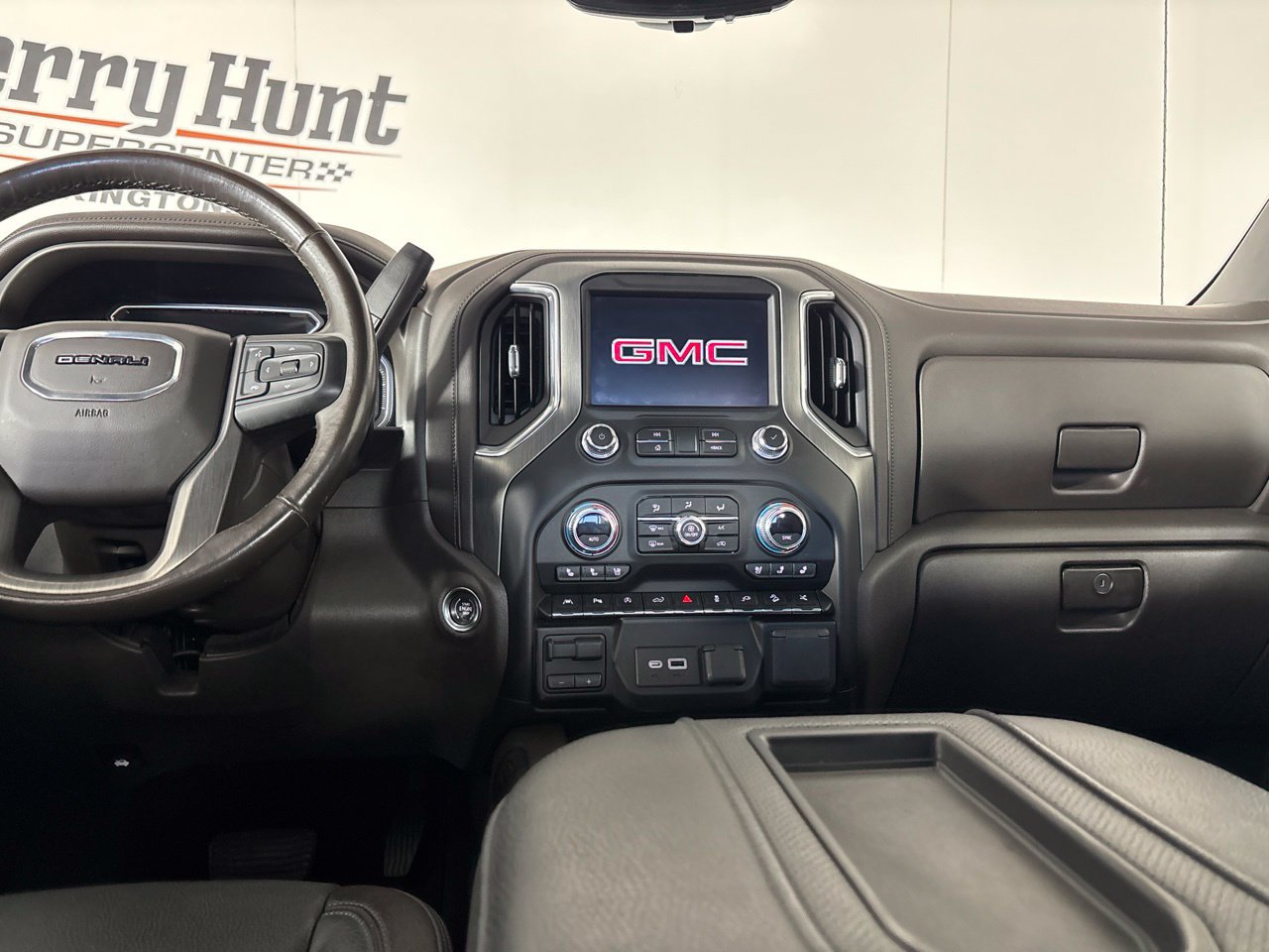 Used 2021 GMC Sierra 1500 Denali w/ Denali Ultimate Package AWD/4WD image 25