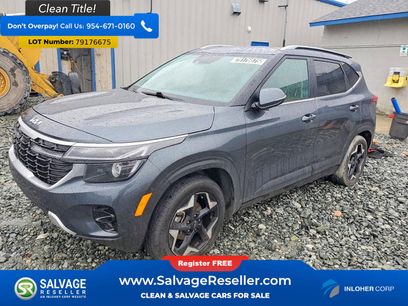 Used 2024 Kia Seltos EX