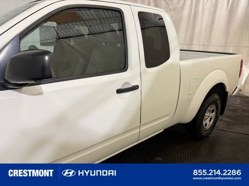 Used 2018 Nissan Frontier S RWD image 10