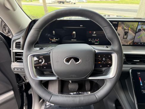 Certified 2026 INFINITI QX80 Luxe w/ Cargo Package RWD image 35