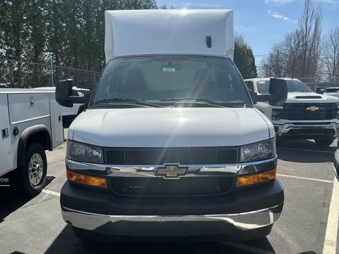 New 2026 Chevrolet Express 3500 w/ Power Convenience Package RWD image 3