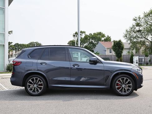 Used 2022 BMW X5 xDrive40i w/ M Sport Package AWD/4WD image 4