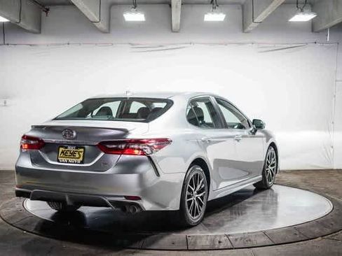 Certified 2023 Toyota Camry SE image 5