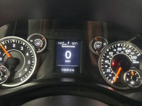 Used 2020 RAM 1500 Big Horn RWD image 11