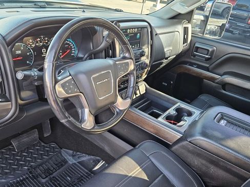 Used 2018 GMC Sierra 2500 Denali w/ Duramax Plus Package image 10