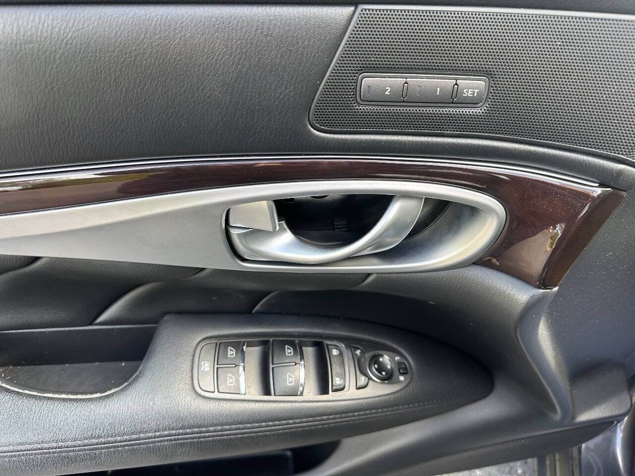 Used 2013 INFINITI M37 w/ Premium Pkg RWD image 19