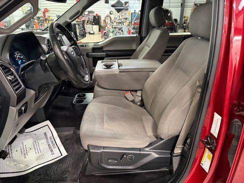 Used 2017 Ford F150 XLT w/ Equipment Group 302A Luxury AWD/4WD image 46