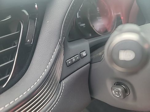 Used 2018 Lexus LS 500 F Sport w/ Cold Weather Package (CK) RWD image 15