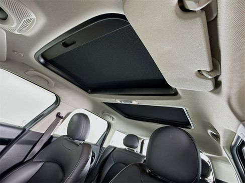 Used 2019 MINI Cooper Countryman S w/ Premium Package image 23