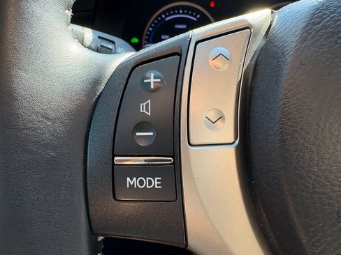 Used 2013 Lexus ES 300h w/ Premium Pkg FWD image 15