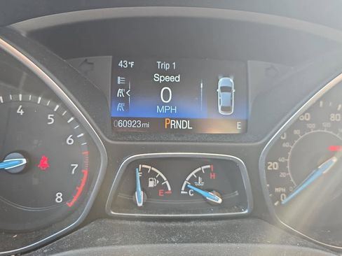 Used 2018 Ford Focus SE image 3