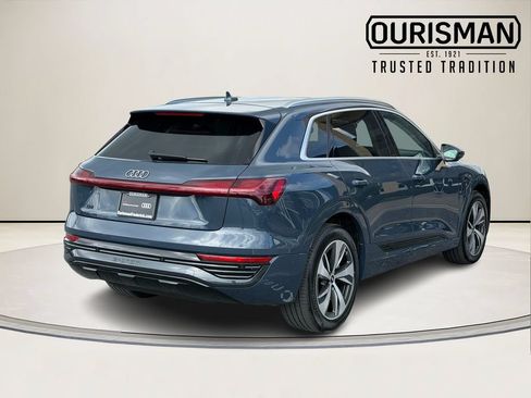 Certified 2024 Audi Q8 e-tron Premium Plus w/ Premium Plus Package AWD/4WD image 7