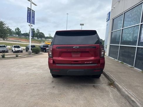 Used 2023 Chevrolet Suburban RST w/ Luxury Package AWD/4WD image 6