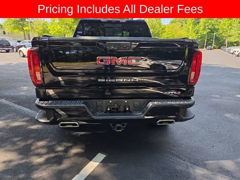 Used 2023 GMC Sierra 1500 AT4 w/ Technology Package AWD/4WD image 14