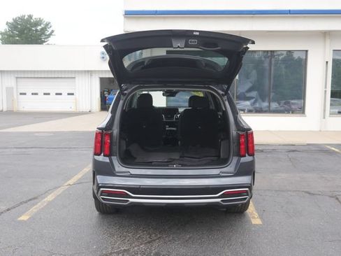 Used 2023 Kia Sorento SX AWD/4WD image 18