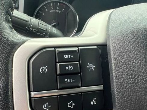 Used 2024 Ford Expedition Max XLT image 15