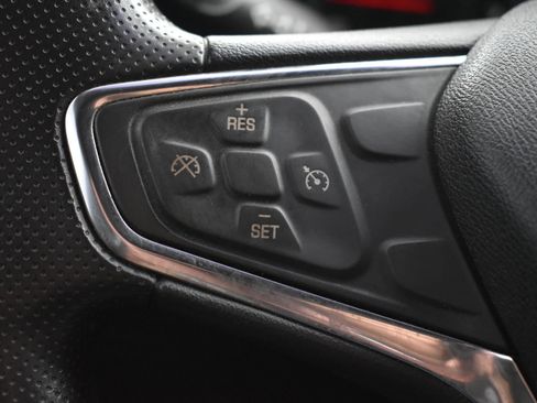 Used 2021 Chevrolet Malibu LT FWD image 19