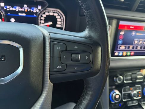 Used 2021 GMC Yukon Denali w/ Denali Premium Package AWD/4WD image 16