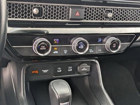 Used 2025 Honda Civic Sport image 22