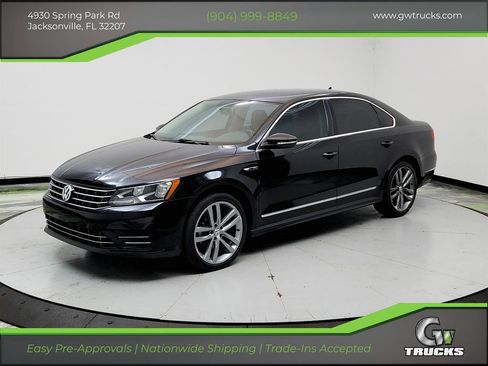 Used 2017 Volkswagen Passat 1.8T R-Line FWD image 1