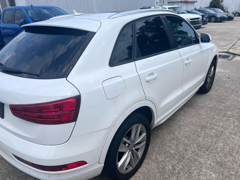 Used 2017 Audi Q3 2.0T Premium w/ Convenience Package FWD image 4