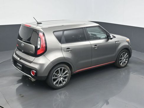 Used 2019 Kia Soul ! FWD image 21