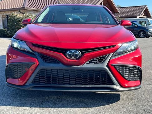 Used 2021 Toyota Camry SE FWD image 2