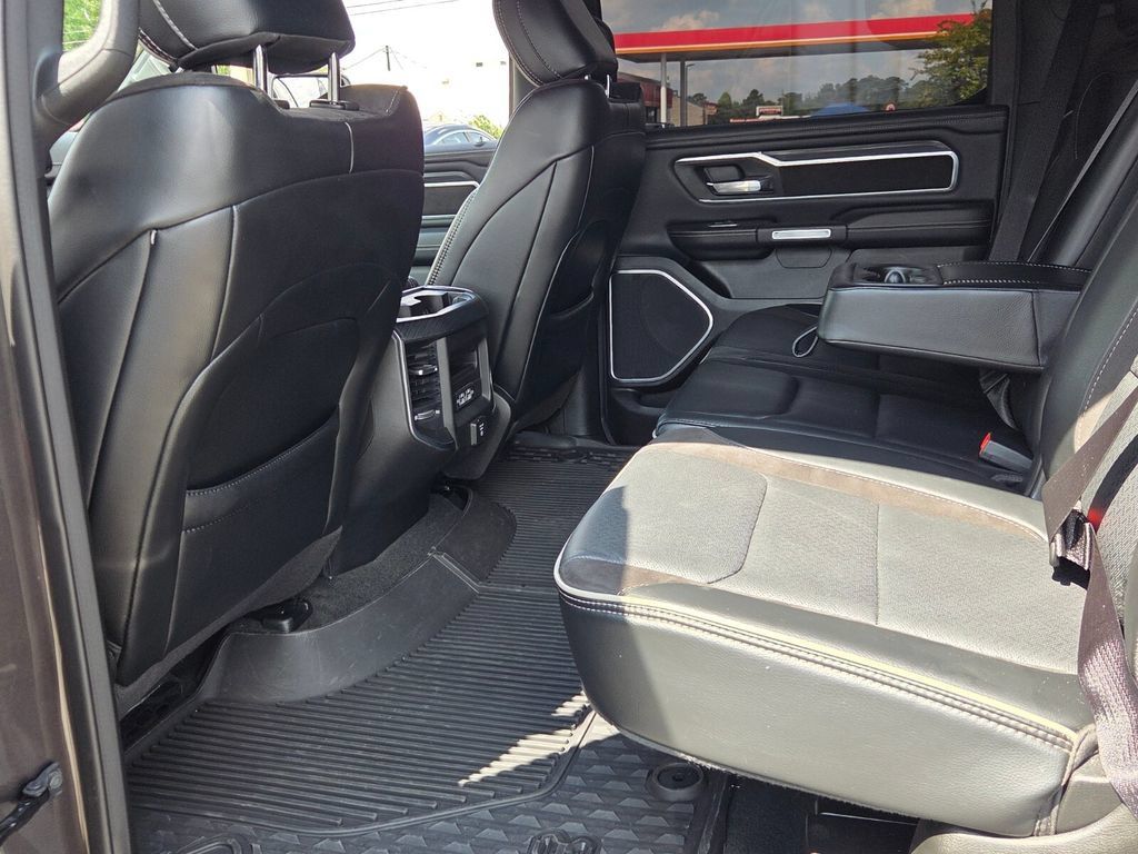 Used 2023 RAM 1500 Laramie AWD/4WD image 6