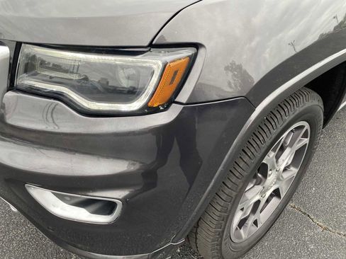 Used 2018 Jeep Grand Cherokee Limited image 10