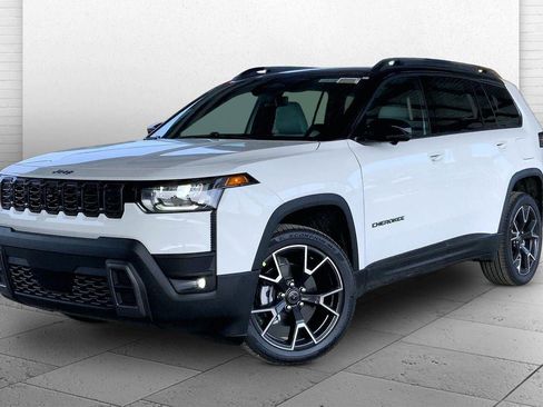New 2026 Jeep Cherokee Overland w/ Trailer Tow Group AWD/4WD image 2