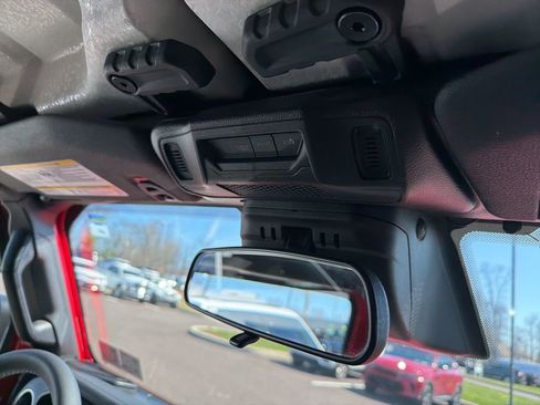 Certified 2025 Jeep Wrangler Unlimited Sahara image 21