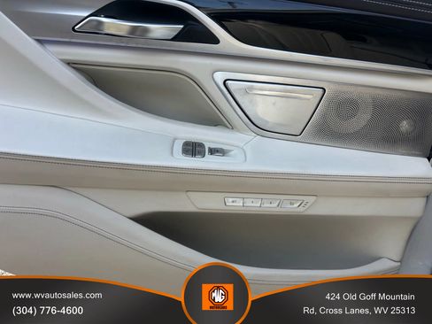 Used 2018 BMW M760i xDrive image 20