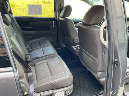 Used 2016 Honda Odyssey Touring Elite image 44