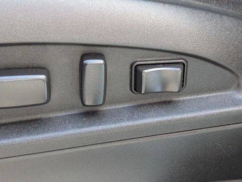 Used 2017 Chevrolet Equinox LT w/ Convenience Package FWD image 20