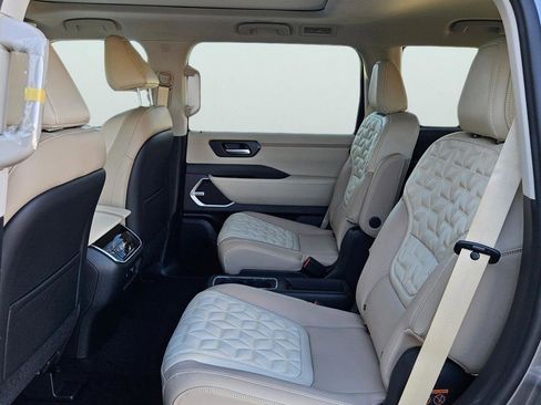 New 2026 Nissan Armada Platinum image 17